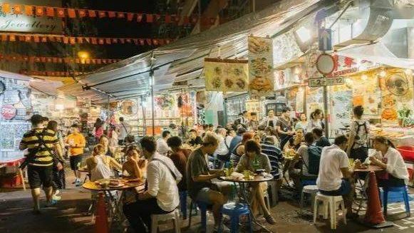 Guangdong&#39;s stalls: the blend of street food and enthusiasm