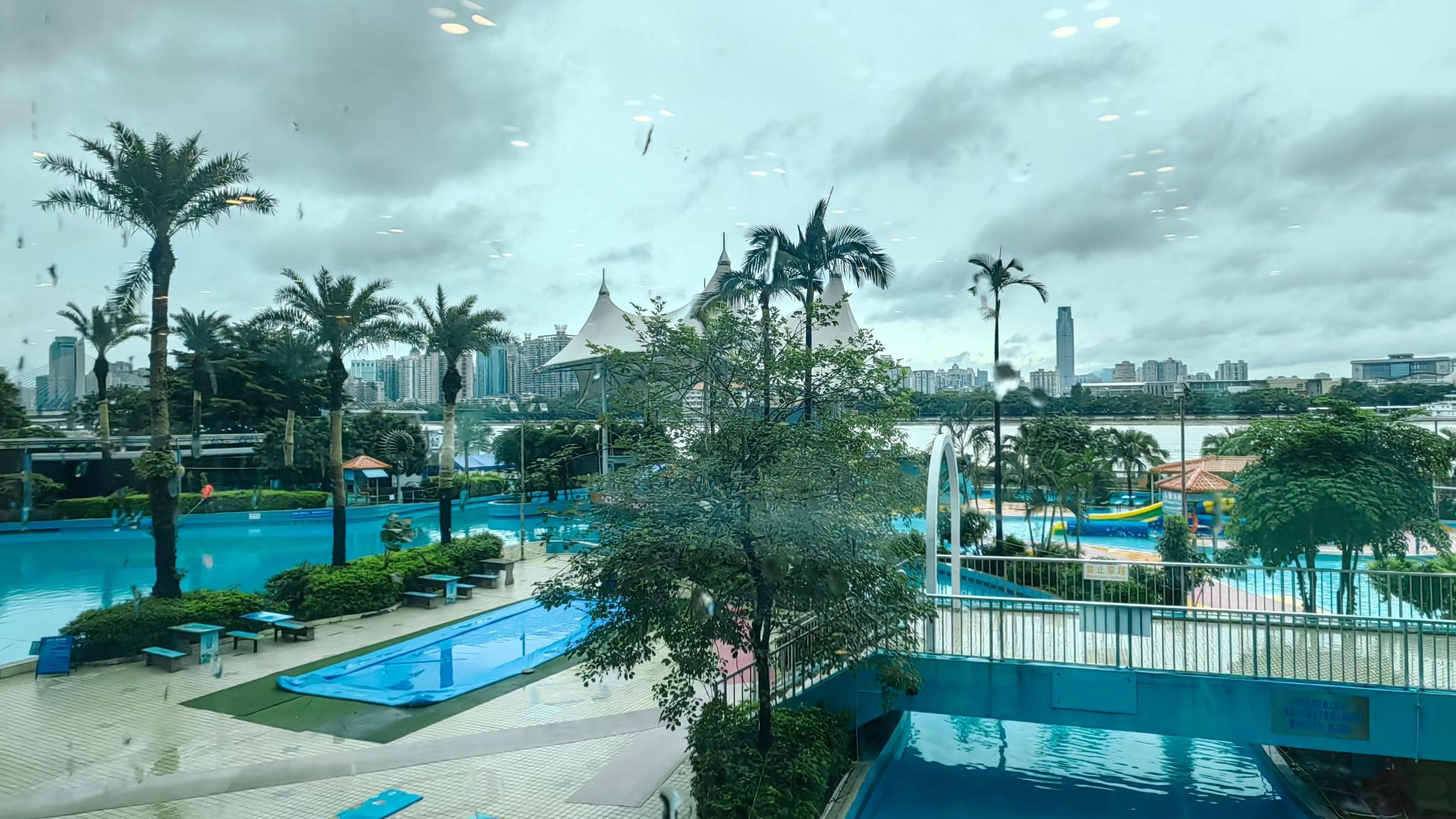 Recuerdos de una generación de viejos cantonenses - Piscina del río Perla