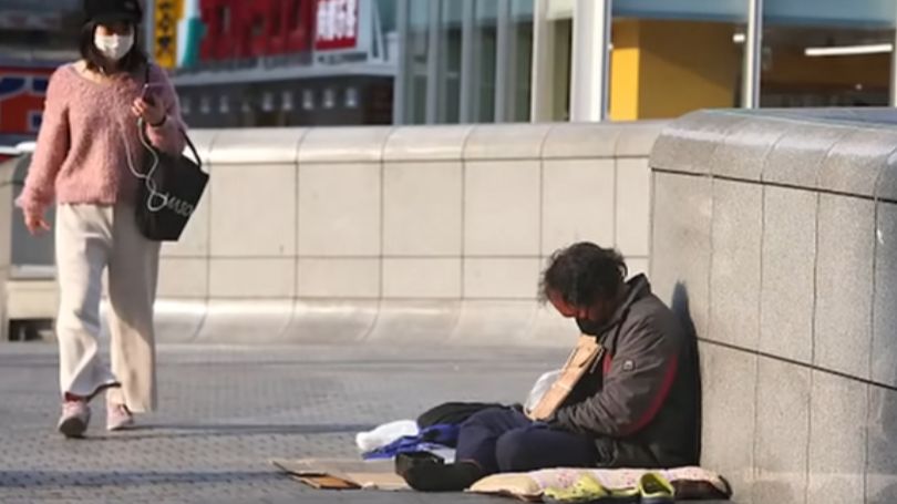 ¿Por qué Japón, aunque sea pobre, no va a mendigar?