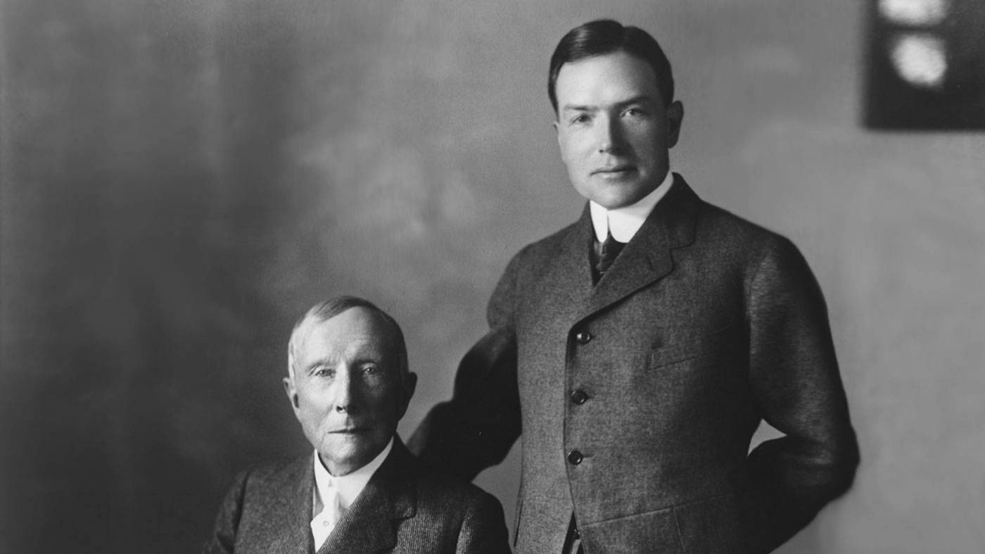 Se decía que vivió hasta los 48 años, el rey del petróleo John D. Rockefeller.