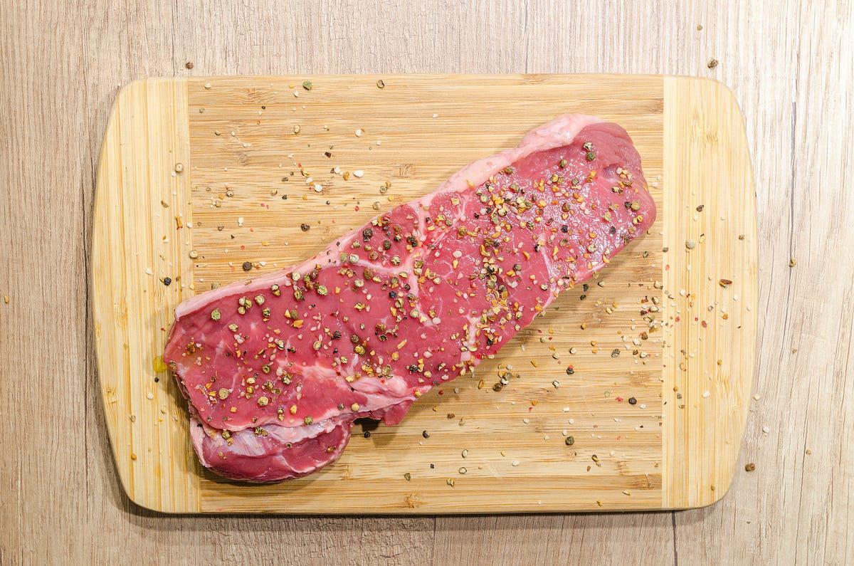 Red meat significantly increases the risk of type 2 diabetes.