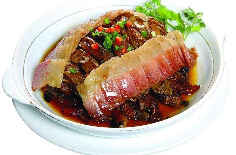 ¿Qué tipo de estilo de Hunan se esconde detrás de los embutidos, los zongzi de arroz glutinoso y los pasteles de luna?