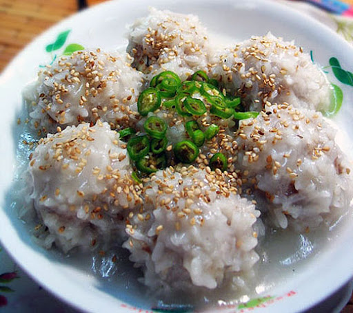 徽菜進入家庭廚房會經歷哪些轉變？