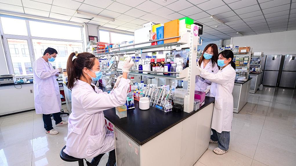 Why is the transformation of scientific and technological achievements so difficult?